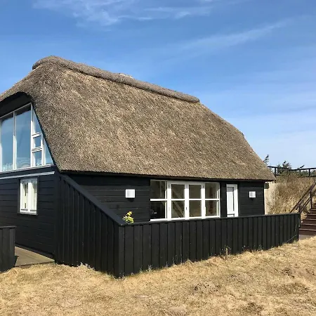 By North Sea Trail With Ocean View *