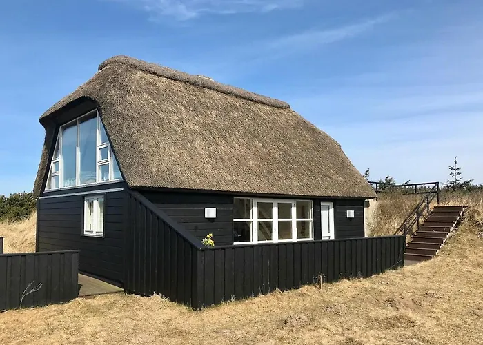 By North Sea Trail With Ocean View *